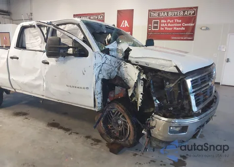 2014 Chevrolet Silverado 1500 2Lt from USA, damaged, VIN 1GCUKREC1EF194139